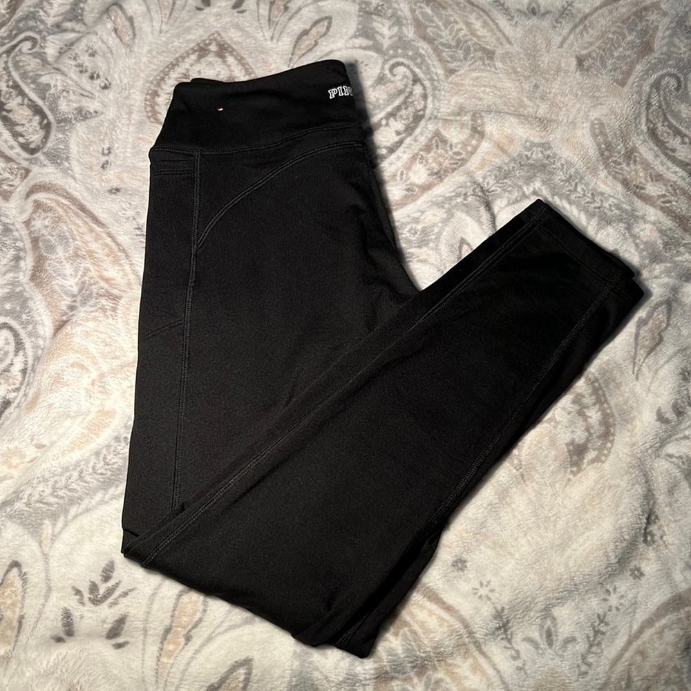 Black leggings